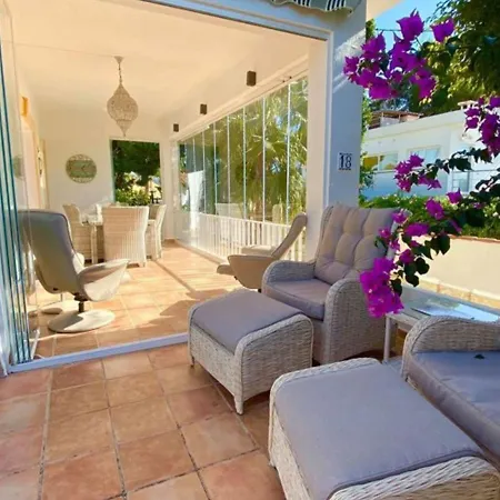 Belvilla By Oyo Casa Viramar