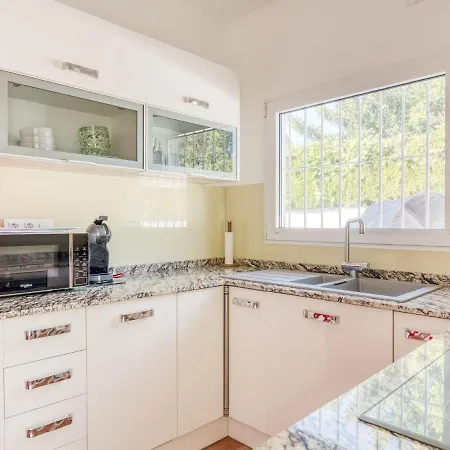 Belvilla By Oyo Casa Viramar *
